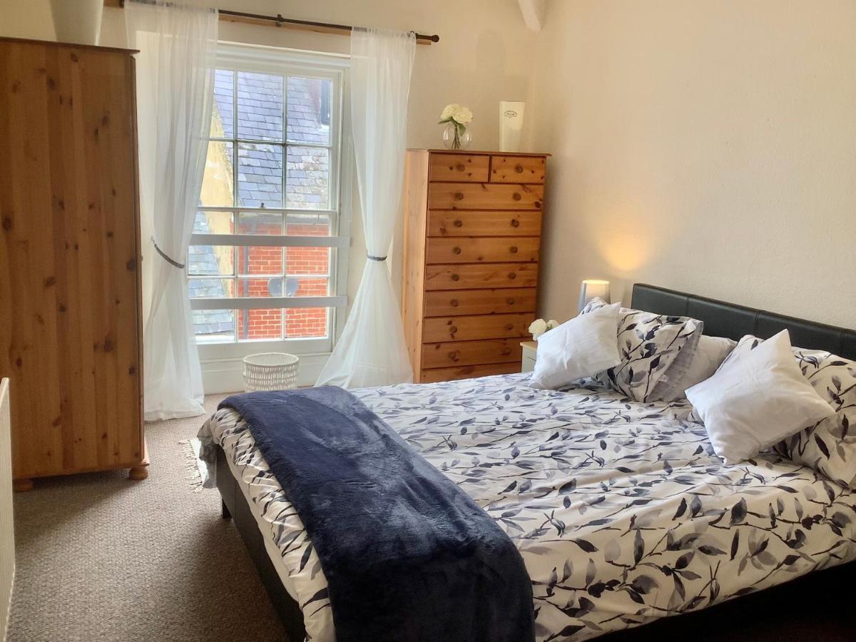 Second Floor Apartment Tenby Town Centre Экстерьер фото