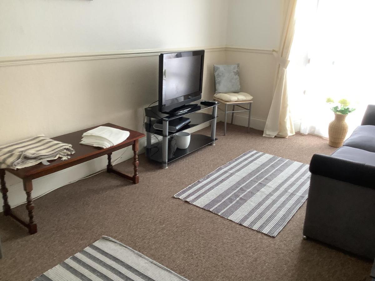 Second Floor Apartment Tenby Town Centre Экстерьер фото