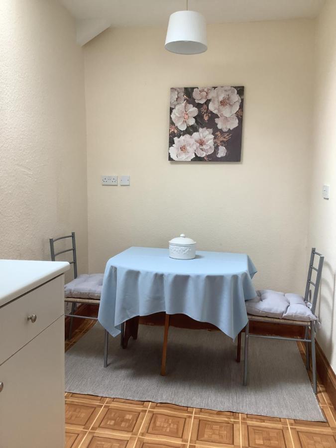 Second Floor Apartment Tenby Town Centre Экстерьер фото